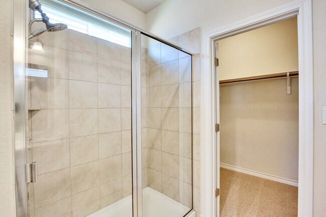 Building Photo - 8008 Massa Dr