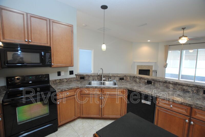 Building Photo - 599 Chestwood Chase Dr