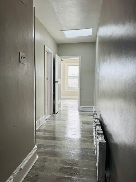 Building Photo - 646 E Allegheny Ave