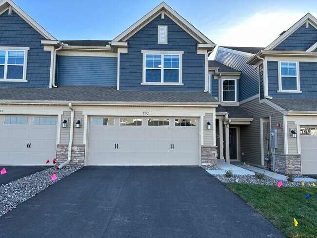 Building Photo - 1802 Arbor Ln