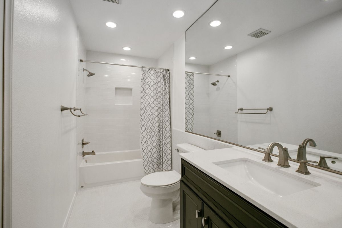Building Photo - 24241 Swiftriver Ct