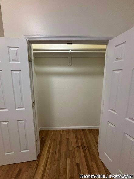 Building Photo - 1460 Tremont St