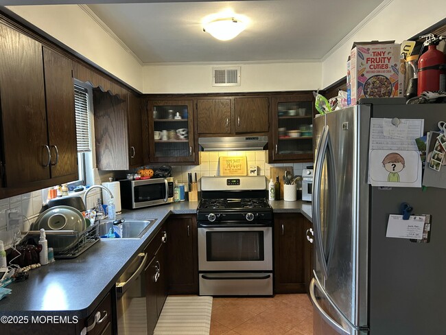 Building Photo - 314 Middlewood Rd