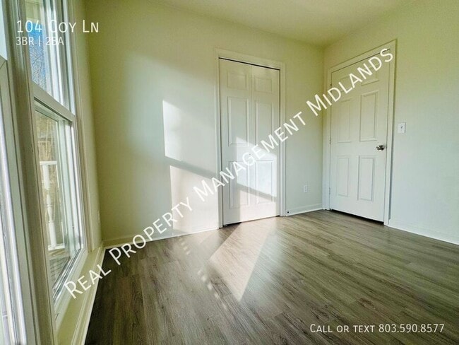 Building Photo - 104 Coy Ln