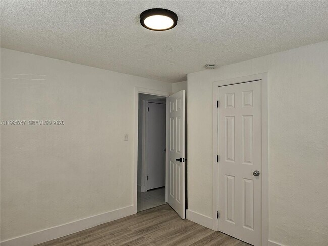 Building Photo - 1464 SW 26th Ave