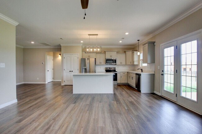 Building Photo - 2547 Rafiki Dr