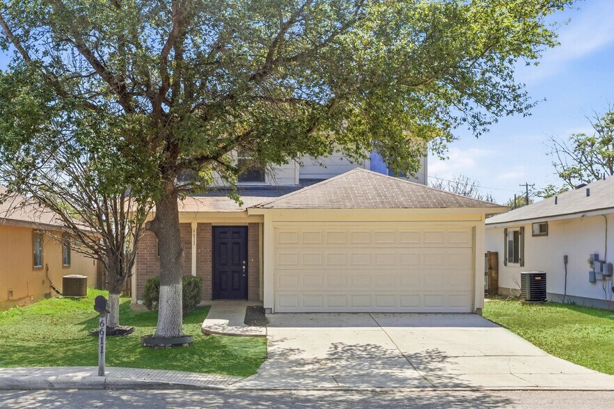 Building Photo - 6611 Walnut Valley Dr