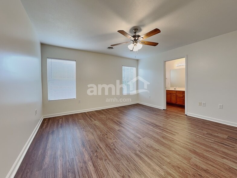 Building Photo - 6513 Colossal Ln