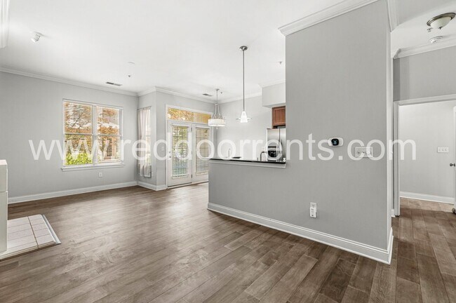 Building Photo - Coming Soon! – 1 Bed | 1.5 Bath Home in th...