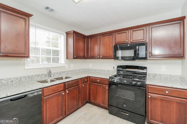 Building Photo - 2146 Silva Ct