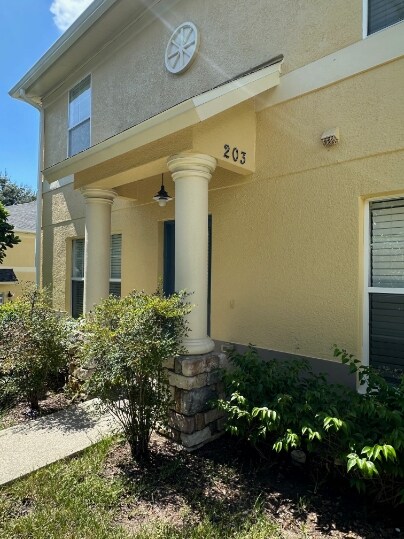 Building Photo - 203 Castlekeeper Pl