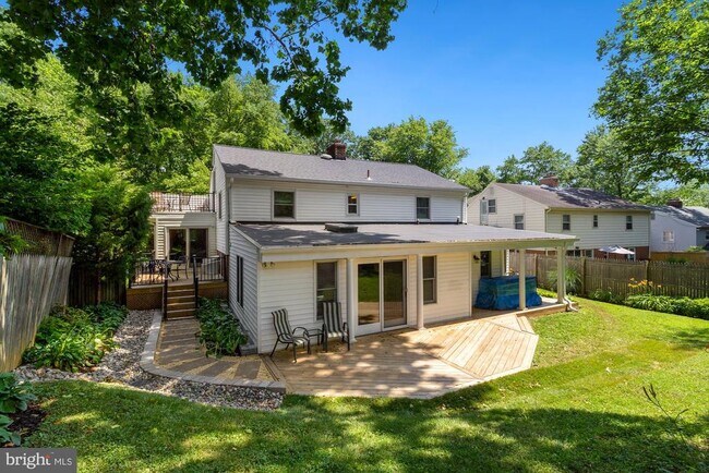 Building Photo - 9504 Wadsworth Dr