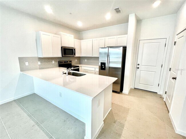 Building Photo - 2792 Camellia Flower St