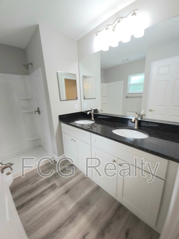 Building Photo - 7883 N Fieldstone Point