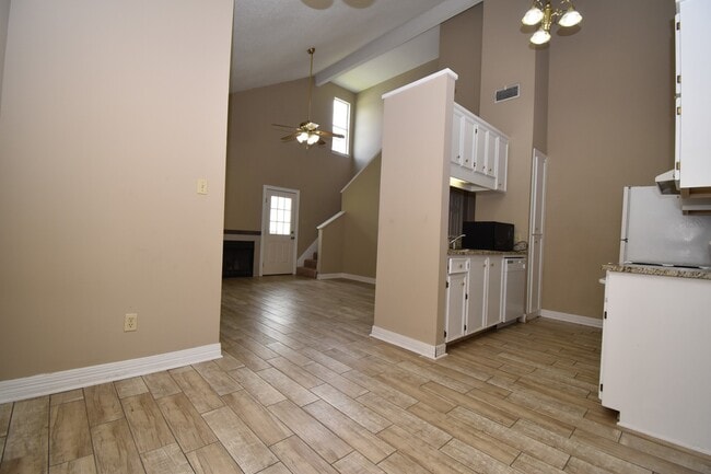 Building Photo - Lots of Updates with Granite Countertops