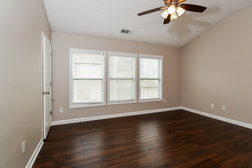 Building Photo - 109 Plumeria St