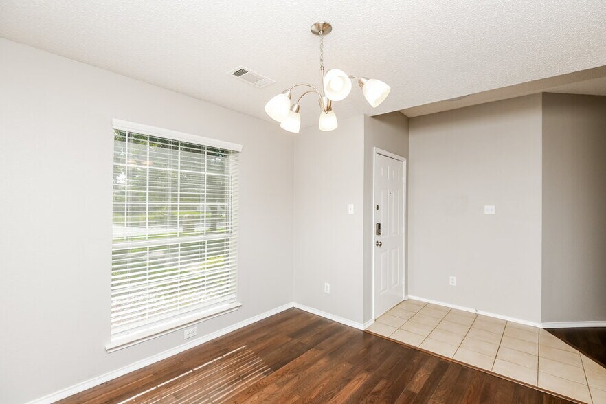 Building Photo - 1706 Tonya May Ln