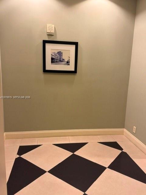 Building Photo - 111 E Flagler St