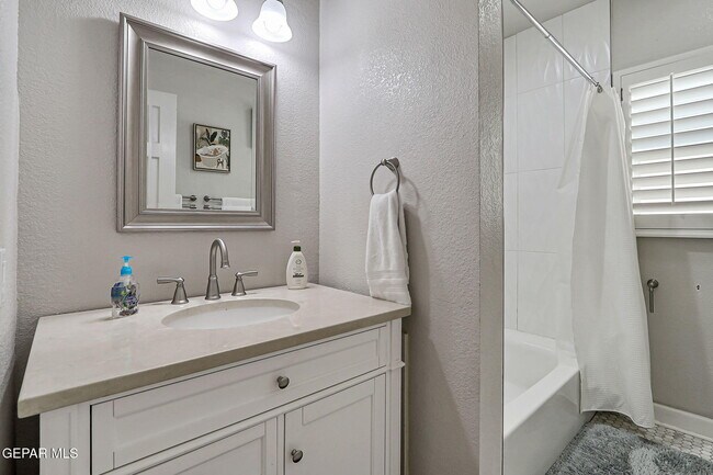 Building Photo - 3511 Murray Pl