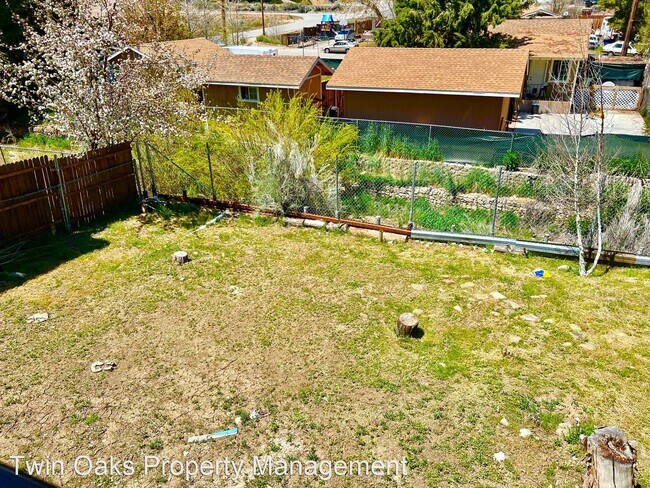 Building Photo - 2 br, 1 bath House - 6601 Lowry Lane