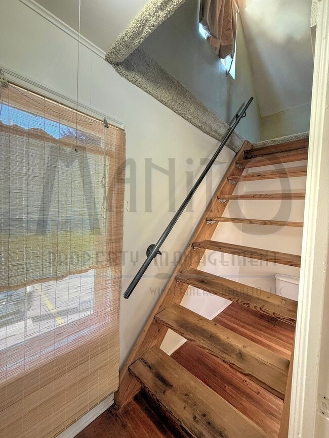 Building Photo - Browne's Addition Loft-Style Studio