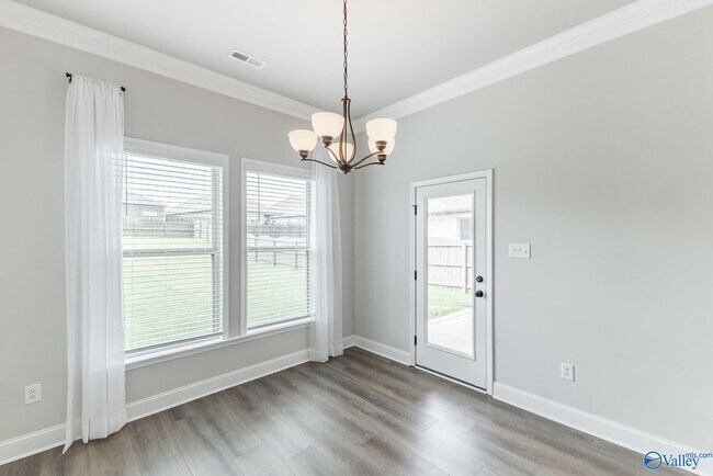 Building Photo - 122 Princewater Dr