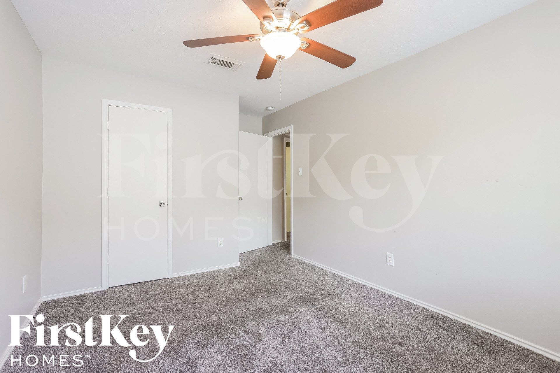 Building Photo - 2911 Cypress Island Dr