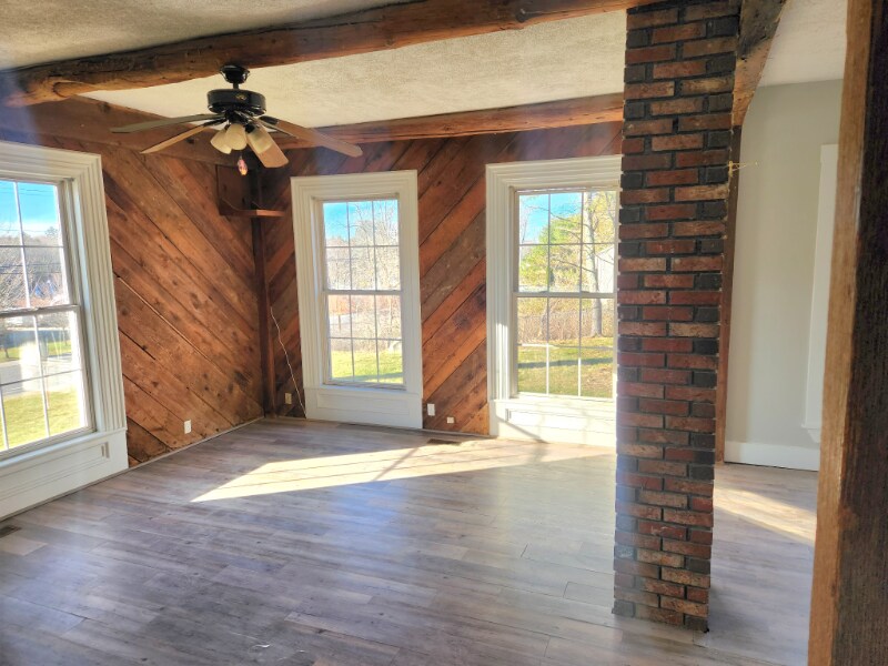 Building Photo - 161 Roosevelt Trail