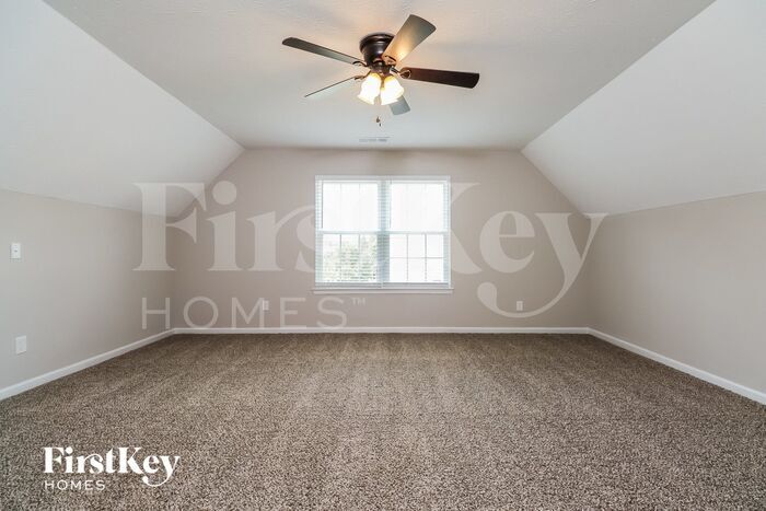 Building Photo - 1705 Bennett Dr