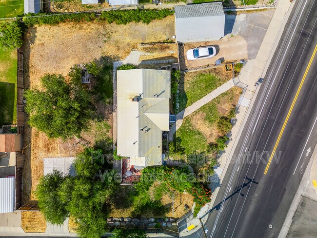 Building Photo - 4092 Orchard Dr