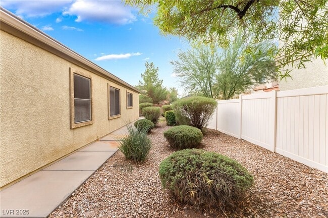 Building Photo - 5513 Capistrano Hills St