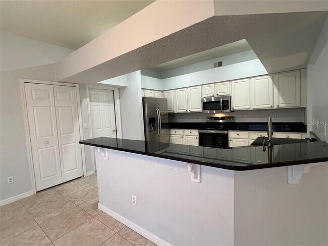 Building Photo - 1831 Abbots Hill Dr