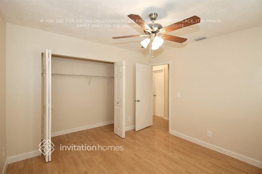 Building Photo - 5313 SW 118th Ave