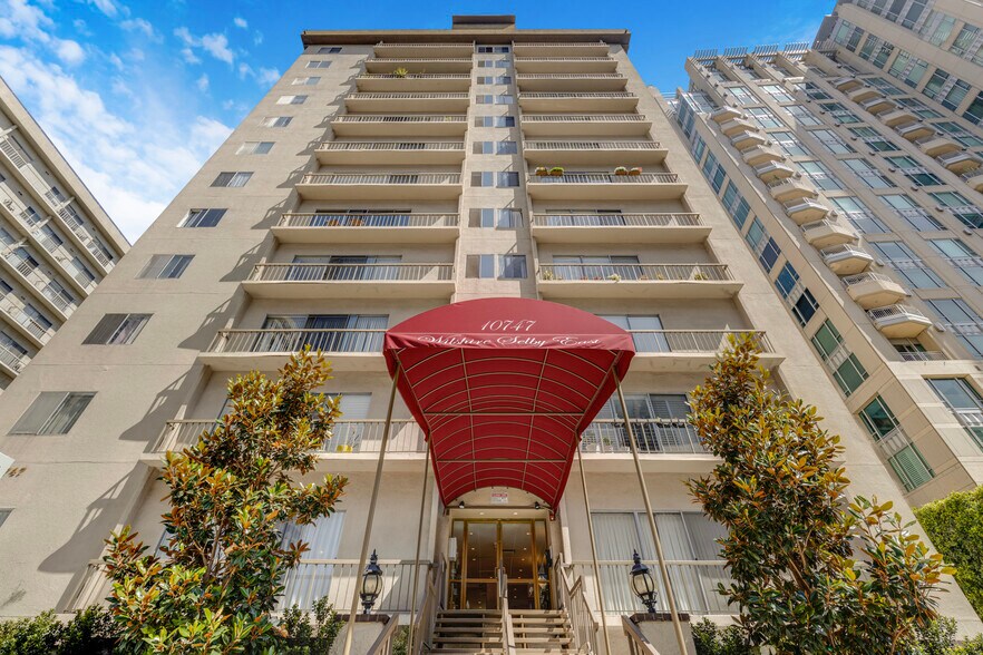 Building Photo - 10747 Wilshire Blvd