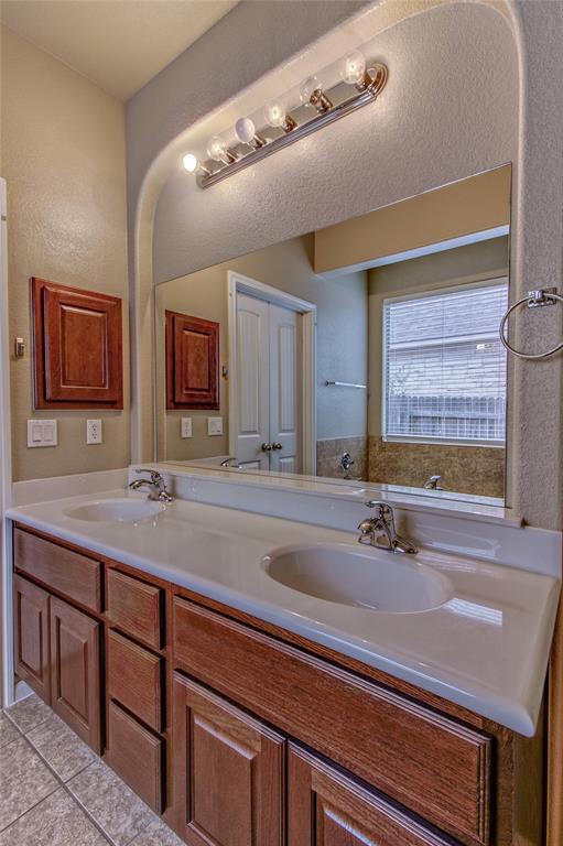 Building Photo - 11616 Cherisse Dr