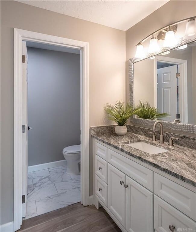 Building Photo - Spacious 2bed, 2bath, condominium