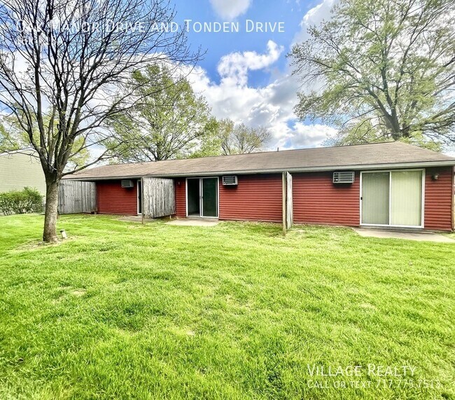 Building Photo - 204 Oak Manor Dr