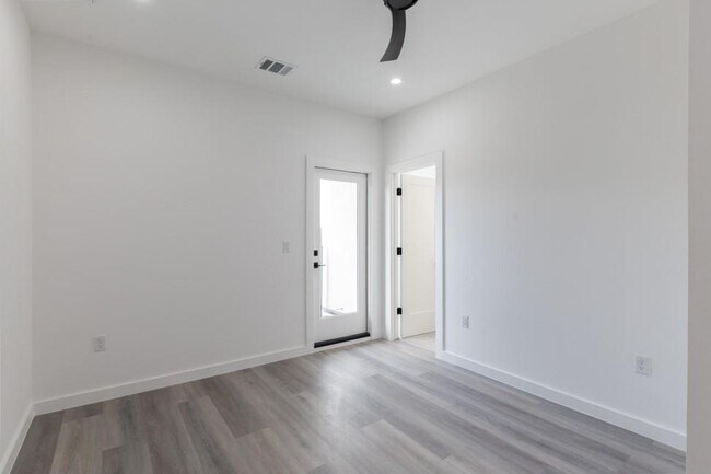 Building Photo - 21515 Patton Ave