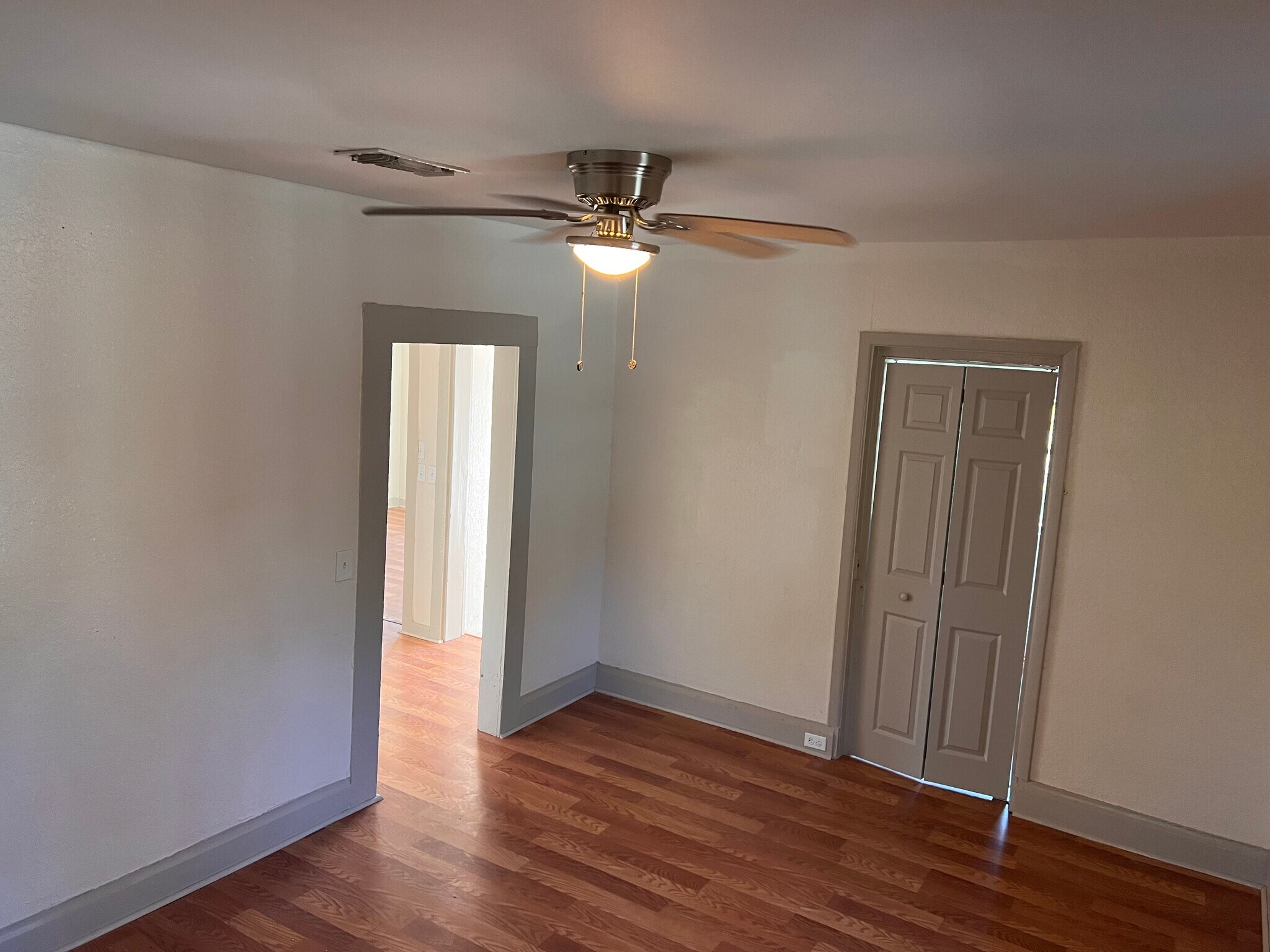 Family room looking towards front hall - 2821 W 11th St