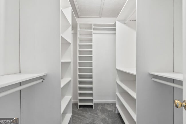 Building Photo - 6449 Pinebark Way