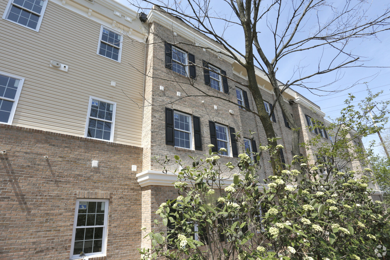 Greenway Village Metuchen Nj Apartment Finder