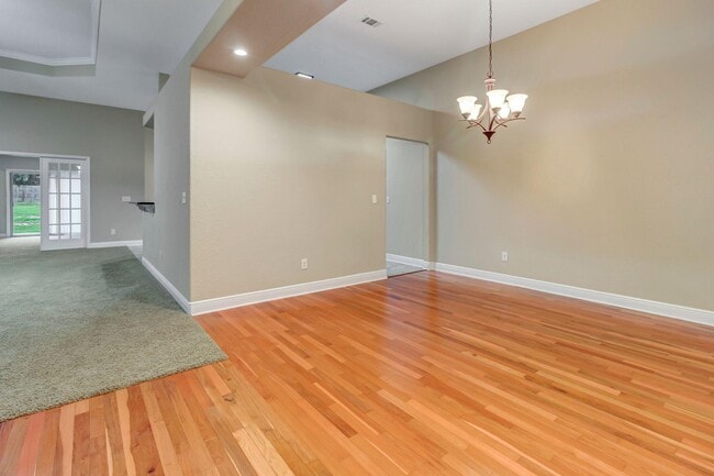 Building Photo - 6081 Dragonfly Way