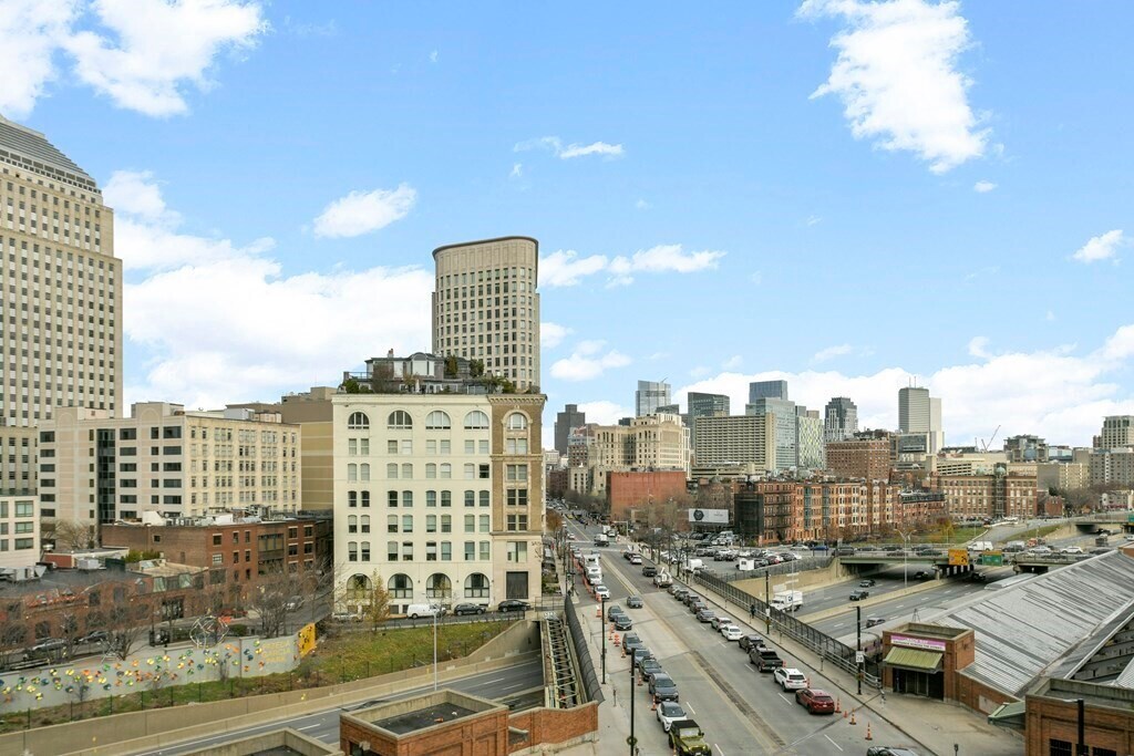Building Photo - 286 Columbus Ave