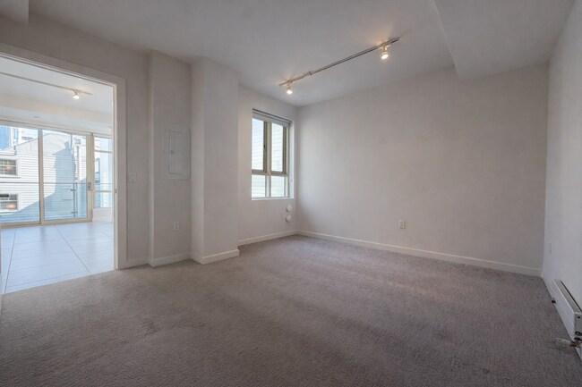 Building Photo - 1868 Van Ness Ave