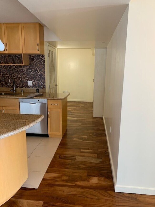 Building Photo - Moana Pacific - 2 bedroom plus den, 2 bath Condo with 2 parking - avail now!