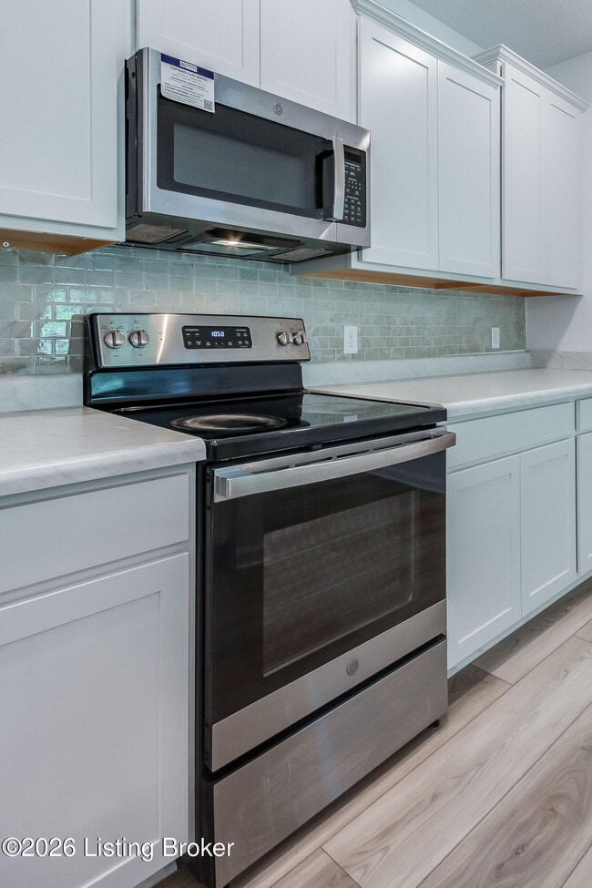 Building Photo - 17010 Meander Way