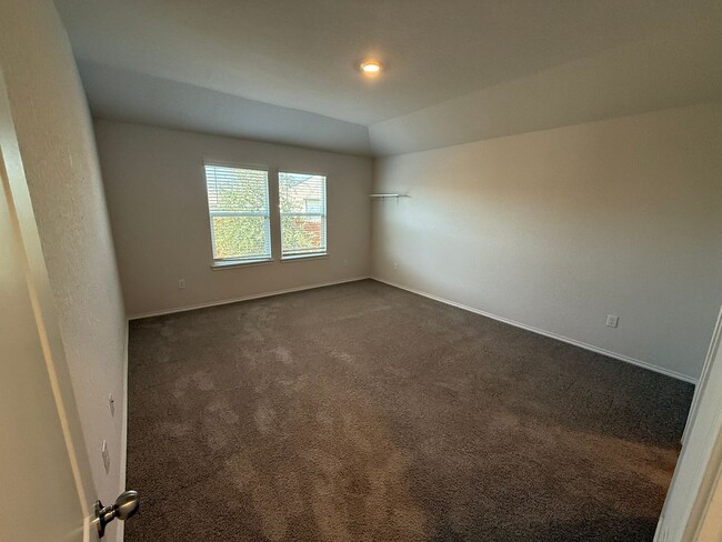 Building Photo - 3 Bedroom/2 Bath Stoney Creek Subdivision
