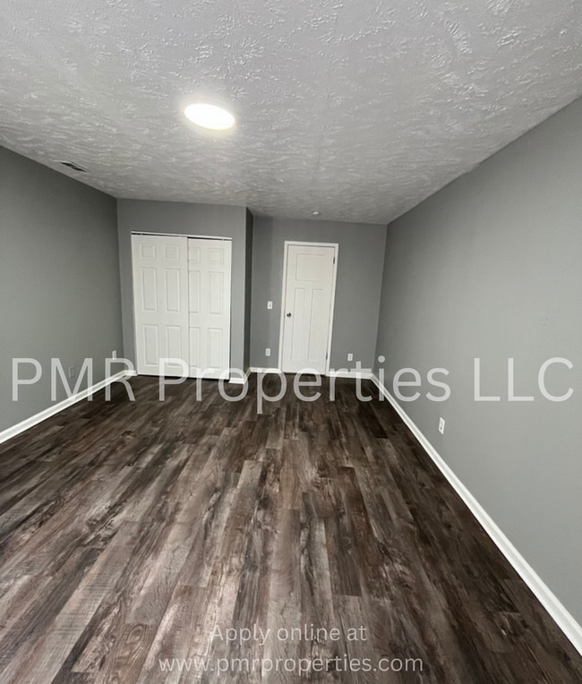 Building Photo - 916 Avenue C