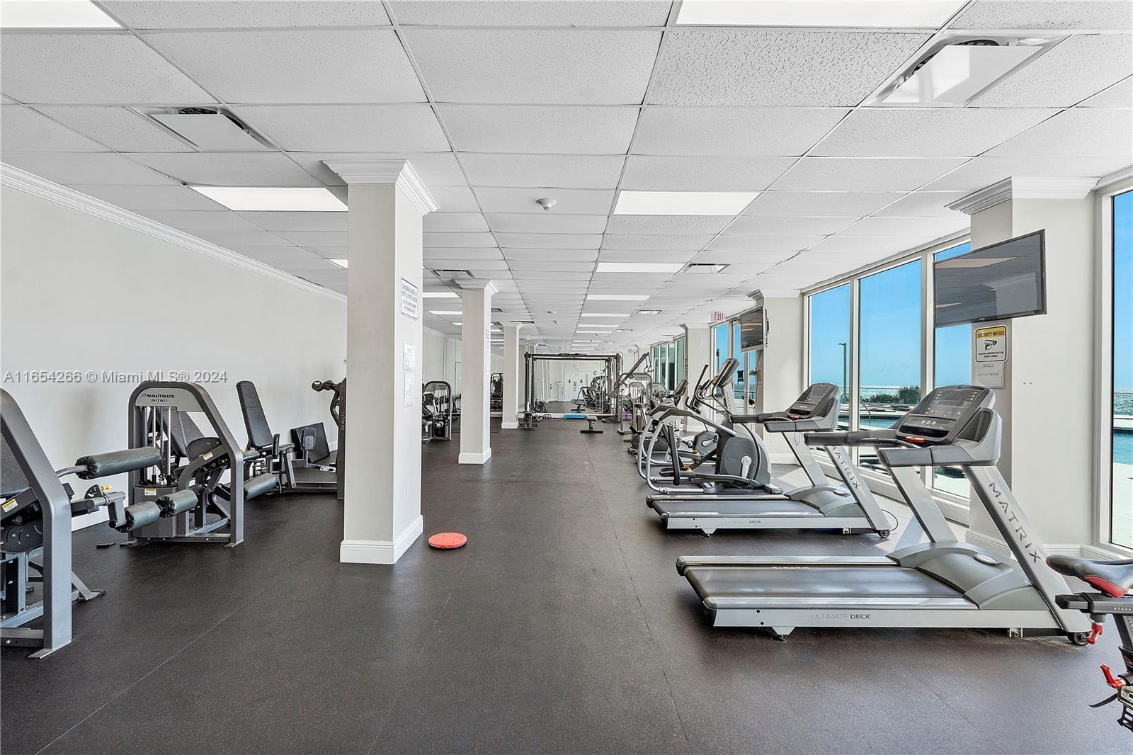 Building Photo - 7135 Collins Ave