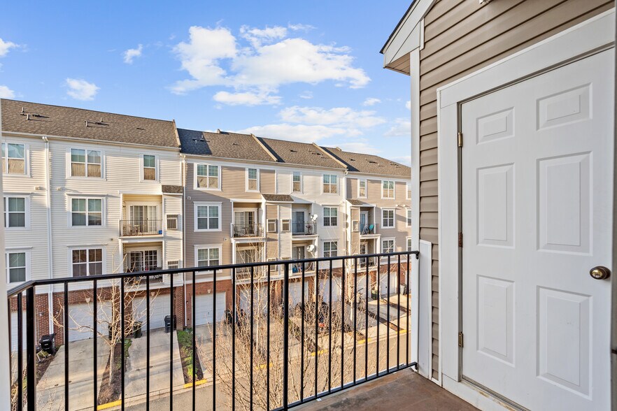 Building Photo - 5530 Capital Gateway Dr